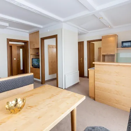 Aparthotel Wunder S Ferienpension 4*