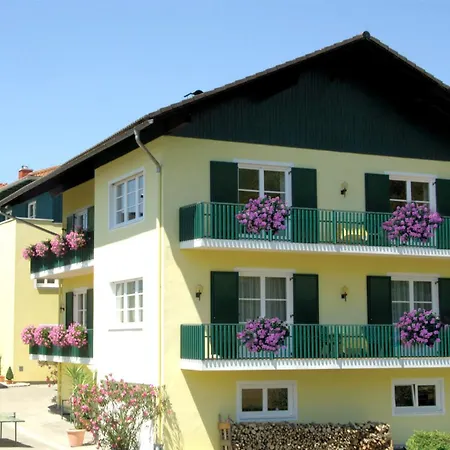 Wunder S Ferienpension 4* Pörtschach am Wörthersee