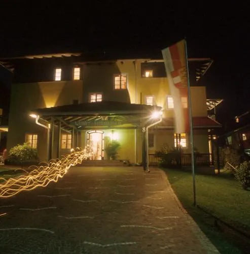 Hotel apartamentowy Wunder S Ferienpension Pörtschach am Wörthersee