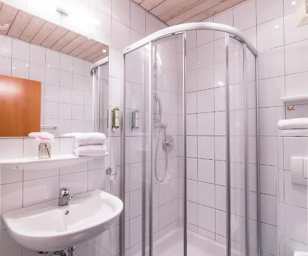 Hotel apartamentowy Wunder S Ferienpension 4*