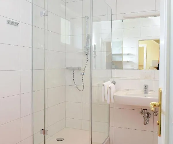 Wunder S Ferienpension Hotel apartamentowy 4*