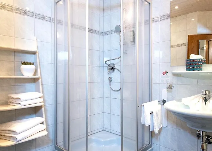 Wunder S Ferienpension Hotel apartamentowy 4*